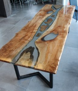 table-river2